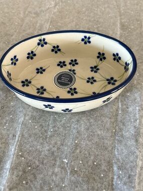 Boleslawiec Polish Pottery Oval Ramekin Bakers Dish Blue Spring Blossoms